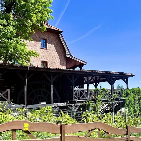 Gosciniec Rynski Mlyn 4* Ryn (Warmian-Masurian)