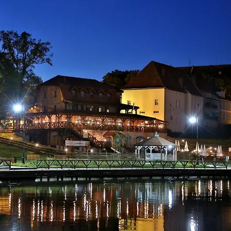 Gosciniec Rynski Mlyn 4*